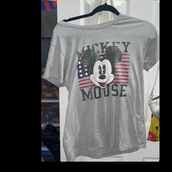 Size women's XS Disney Mickey Mouse and American Flag t-shirt, disney shirt - Picture 2 of 3